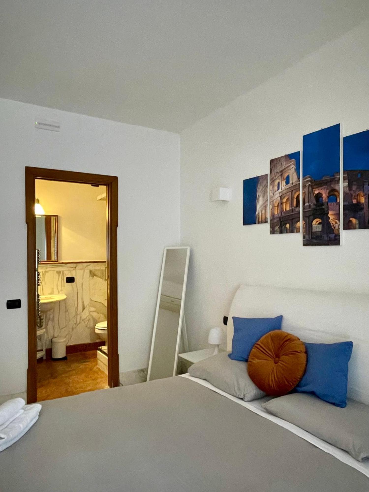 Martina A Piazza Del Popolo Villa Rome Exterior photo